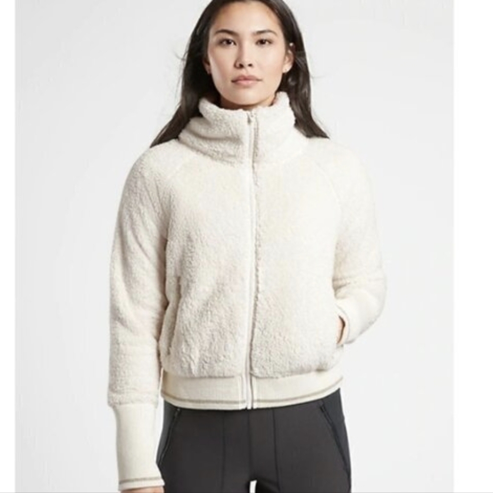 ATHLETA TUGGA Ivory White Womens Small Sherpa Fleece Full Zip Cropped Jacket
